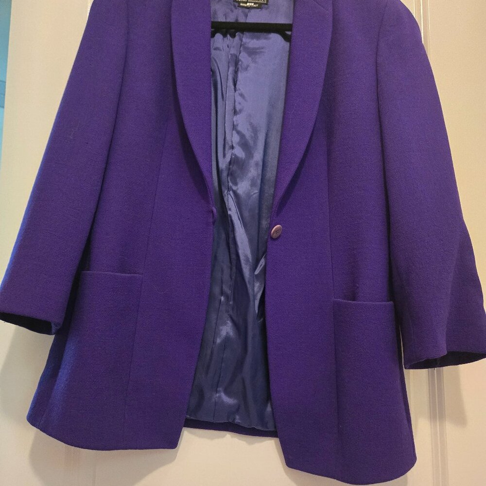 Giorgio Armani jacket size 8 made in italy